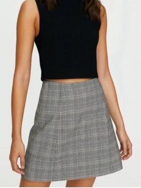 Aritzia Babaton Modern Mini Skirt Size 6 Grey Glen Plaid Lined Preppy Office